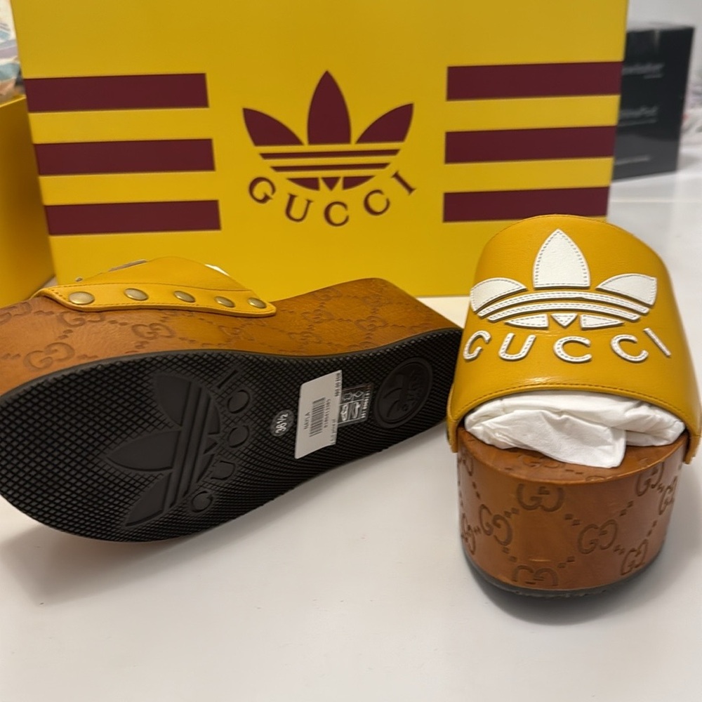 Authentic Gucci x Adidas wooden Platform Slides - Picture 13 of 16